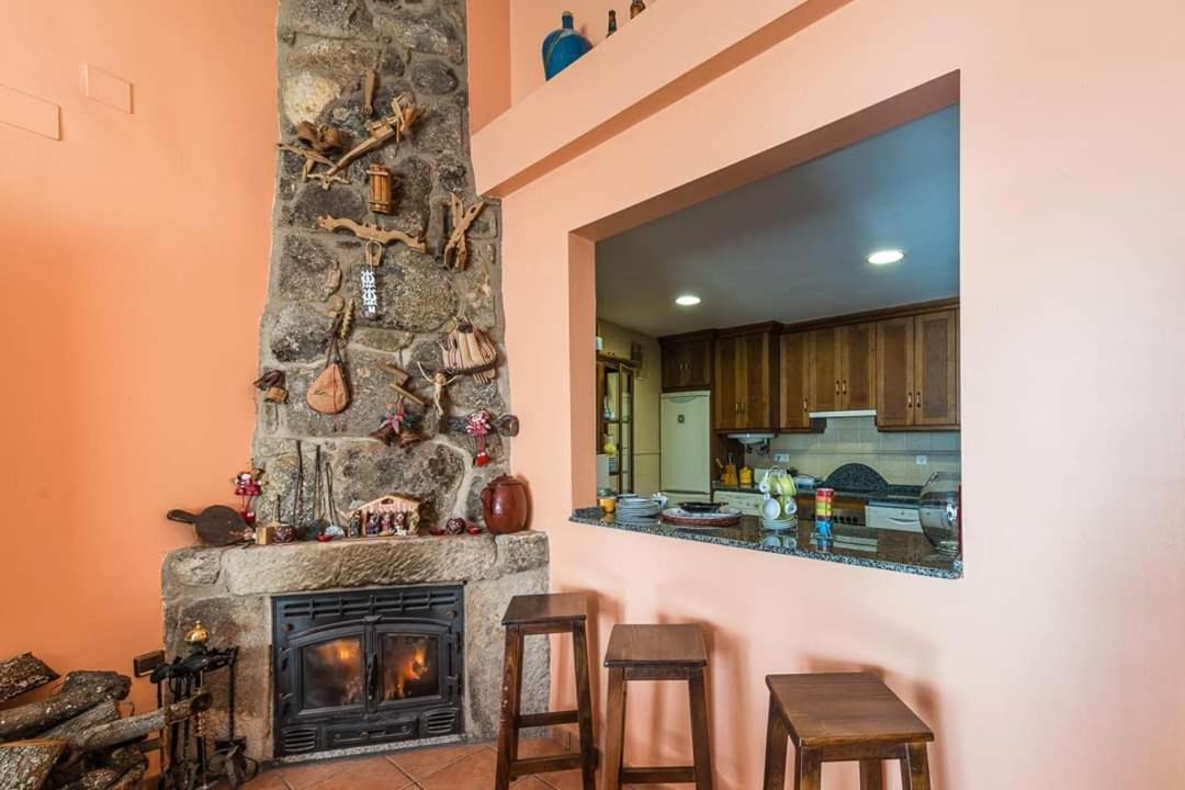 Apartamentos & Casa Rural Boada Con Jardin Interior Y Barbacoa Villamiel Exterior photo